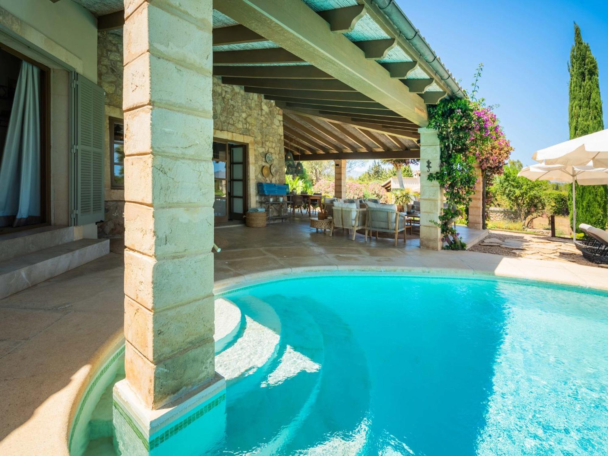 In With Private Jacuzzi Villa