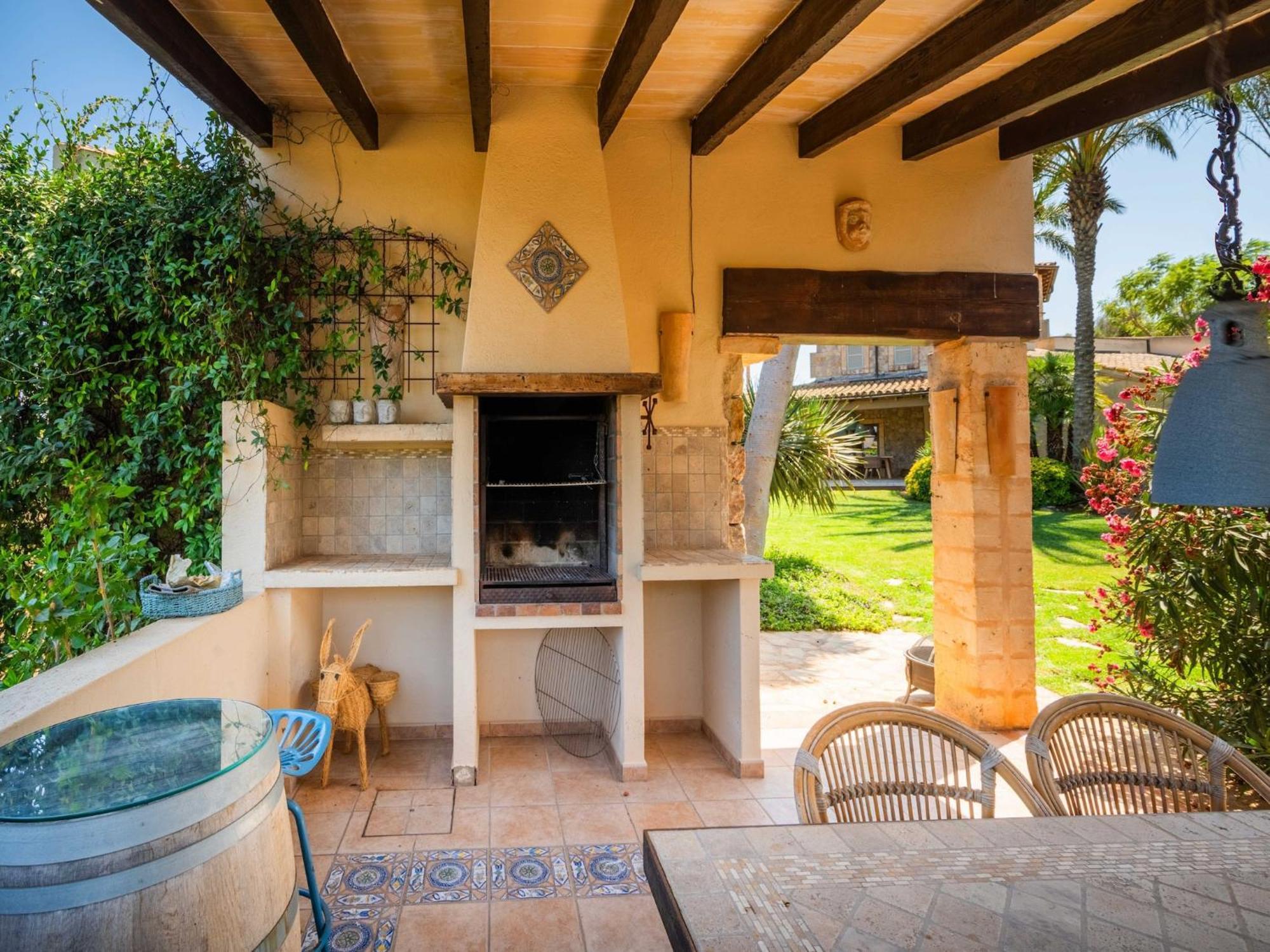 Villa In With Private Jacuzzi Alcudia (Mallorca)
